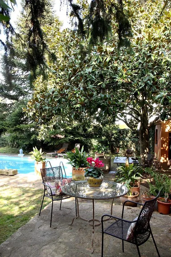 Country house Las Moradas Del Unicornio Guest House Pubol