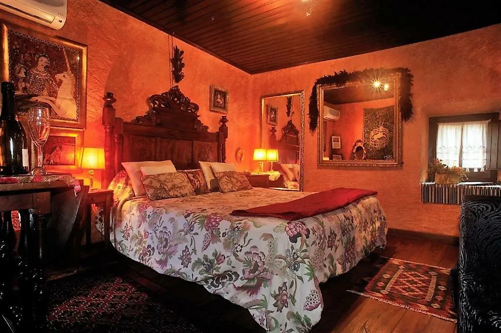 Las Moradas Del Unicornio Guest House Pubol Country house