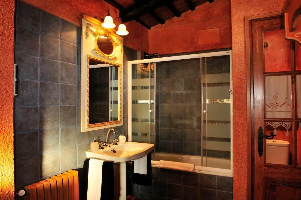 Las Moradas Del Unicornio Guest House Pubol Country house